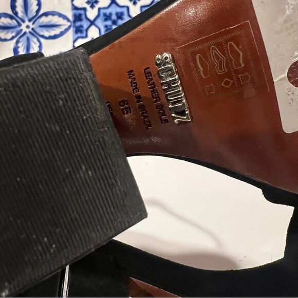 SCHUTZ leather made in Brazil chunky heels super cute - Picture 7 of 7